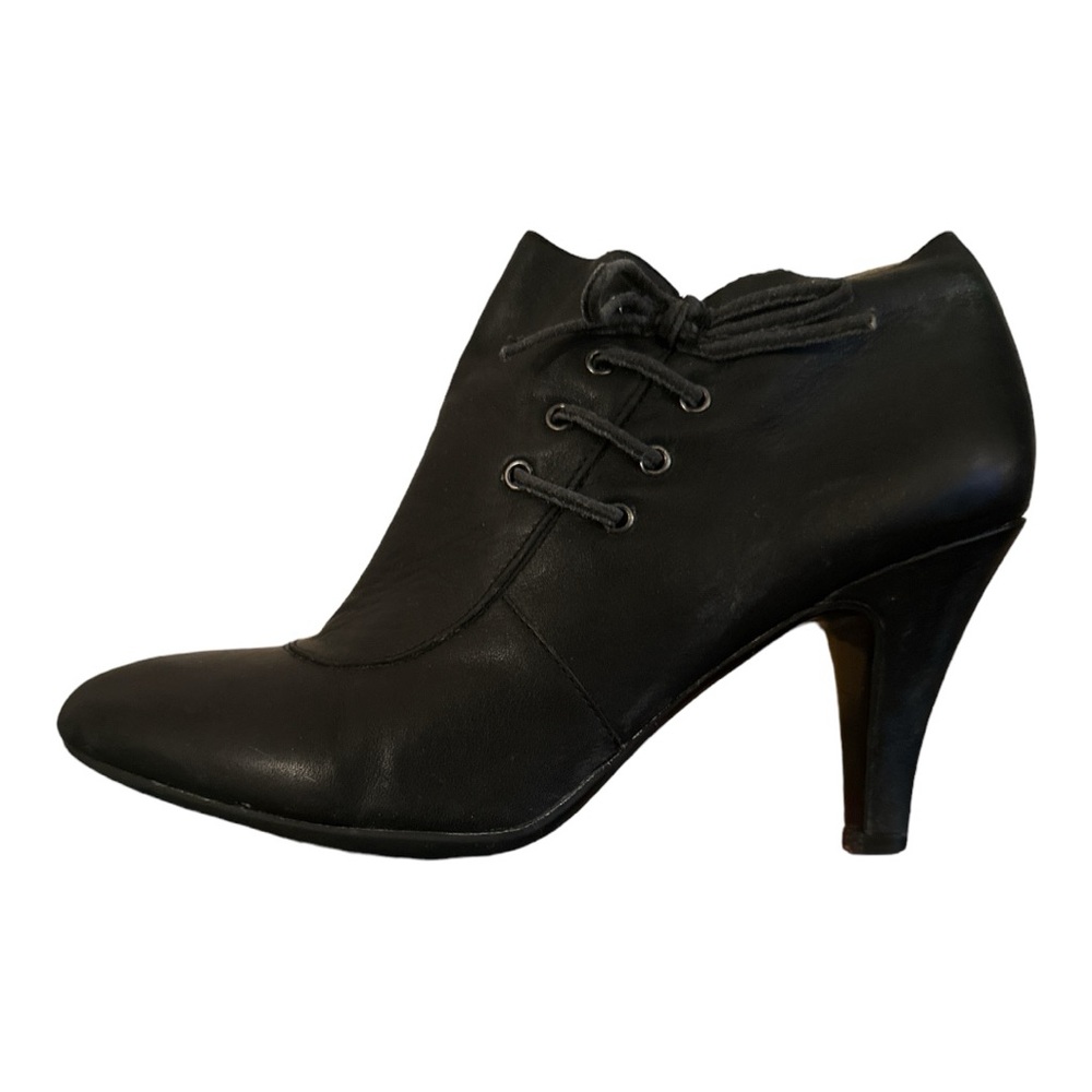 Leather Corset Pointy Toe Kitten Heel bootie 7.5
